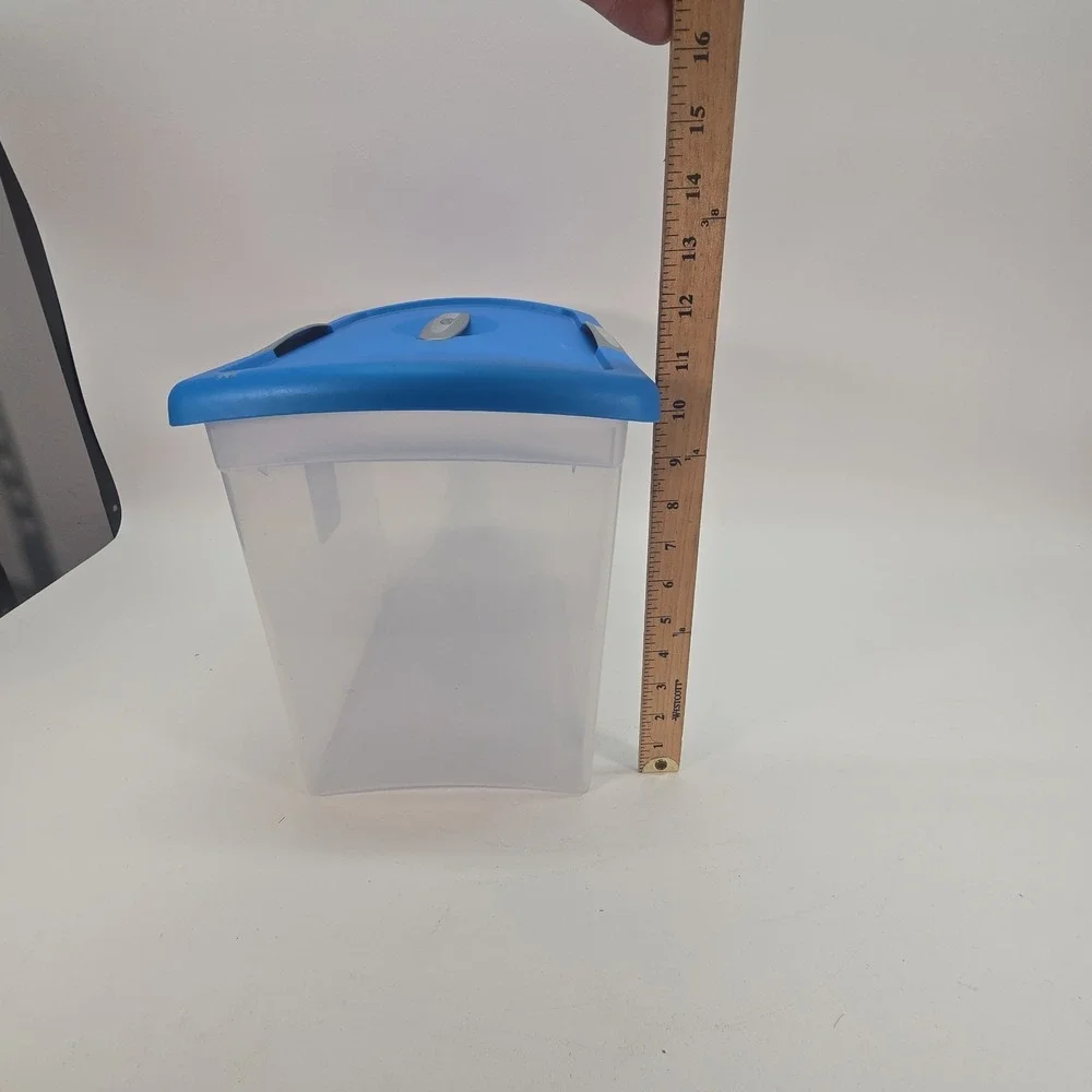 Sterilite Show Offs Blue Lid Gray Handle & Closure Snap Lid USA